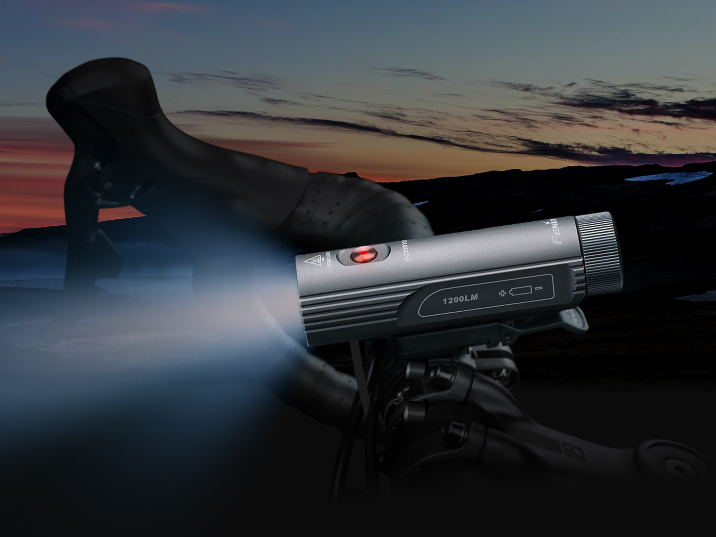 Lampa rowerowa Fenix BC21R V3.0 - obrazek 13
