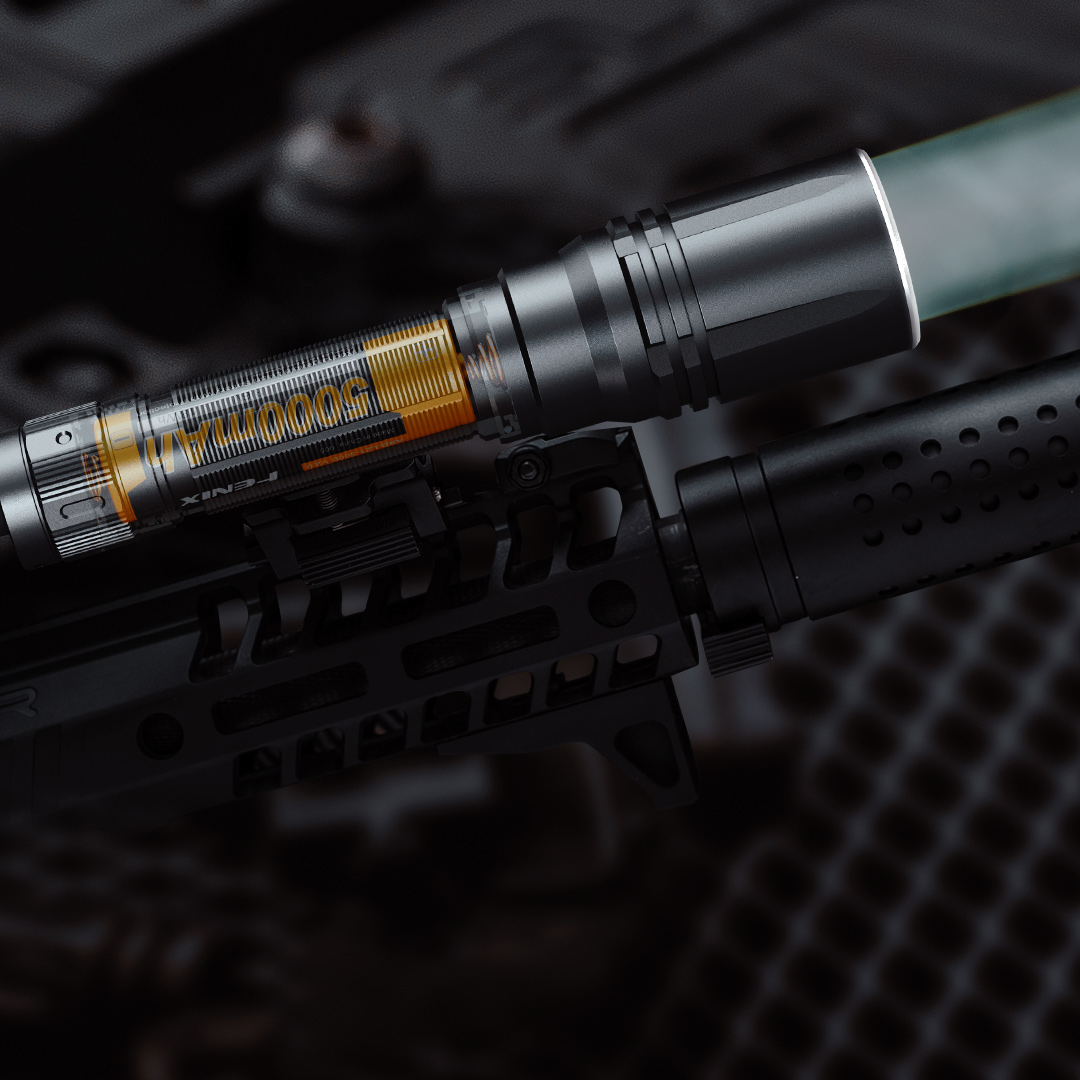 Latarka laserowa Fenix HT30R - obrazek 9