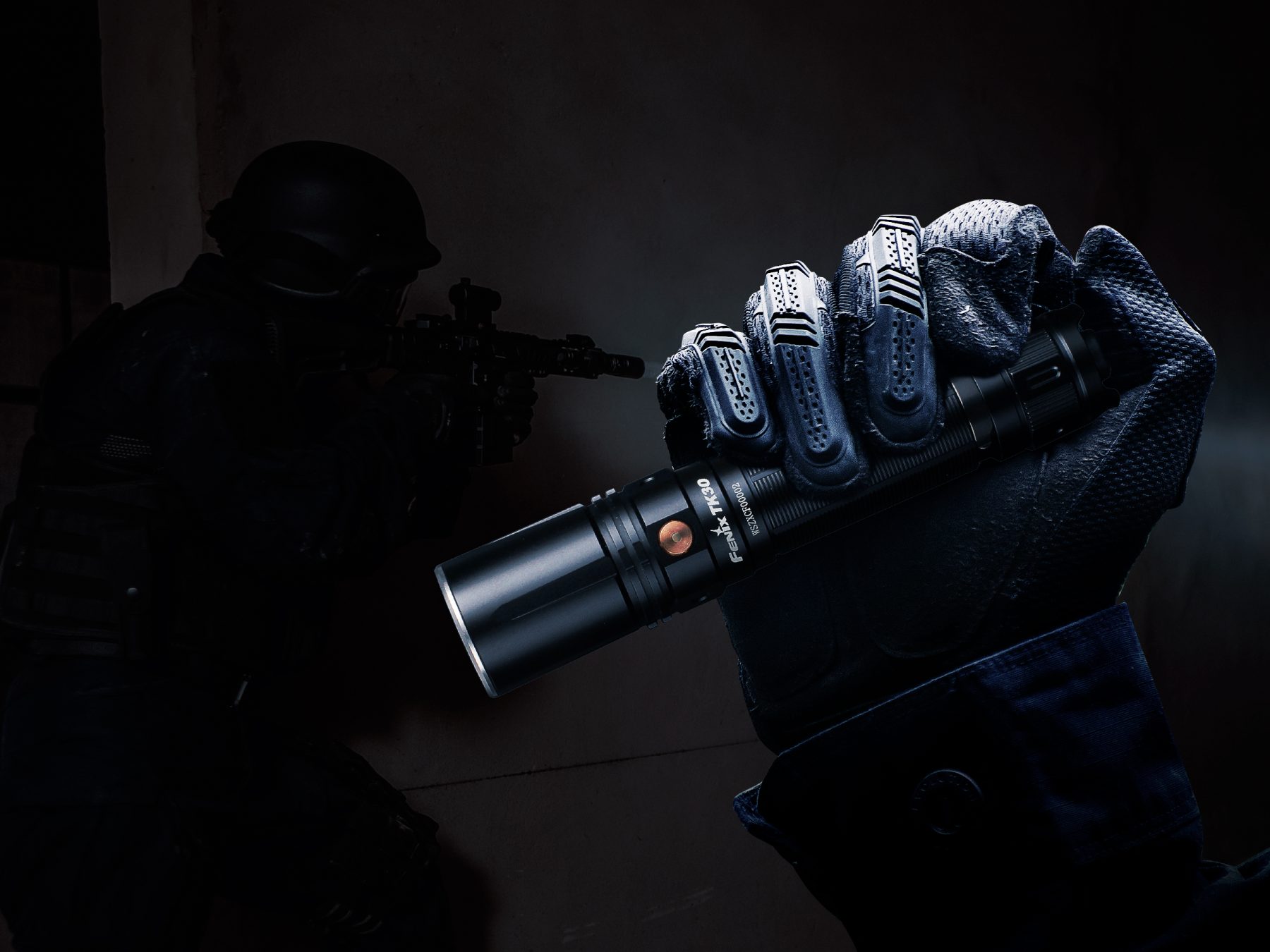 Latarka laserowa Fenix TK30 - obrazek 19