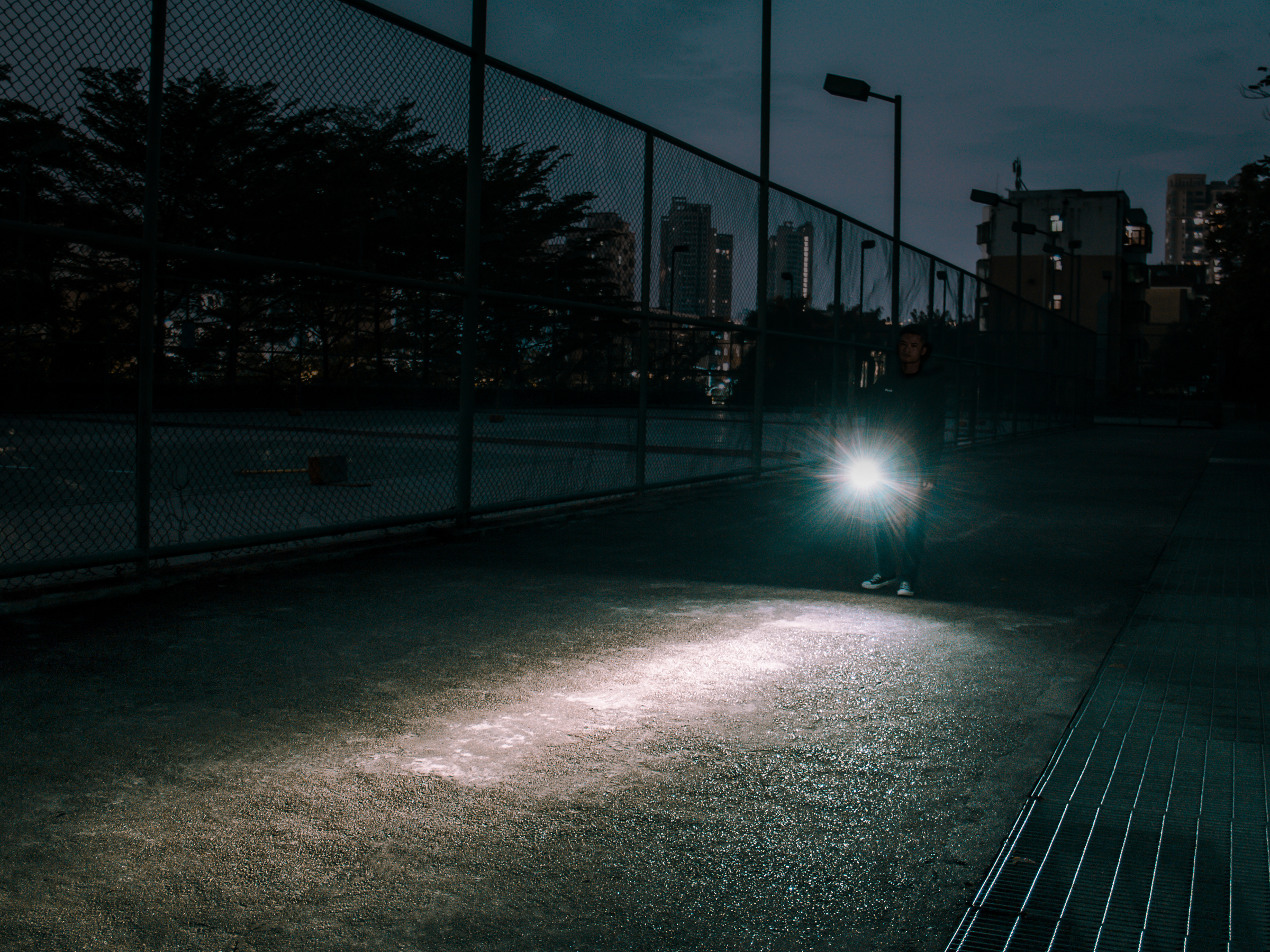 Latarka LED Fenix E20 V2.0 - obrazek 7