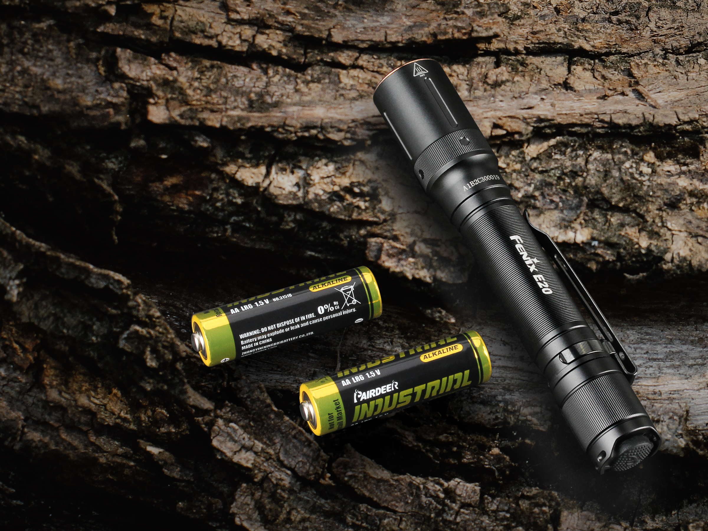 Latarka LED Fenix E20 V2.0 - obrazek 11