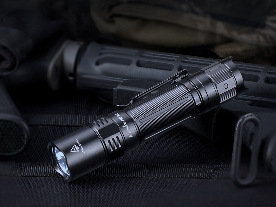 Latarka taktyczna LED Fenix PD32 V2.0 - obrazek 12